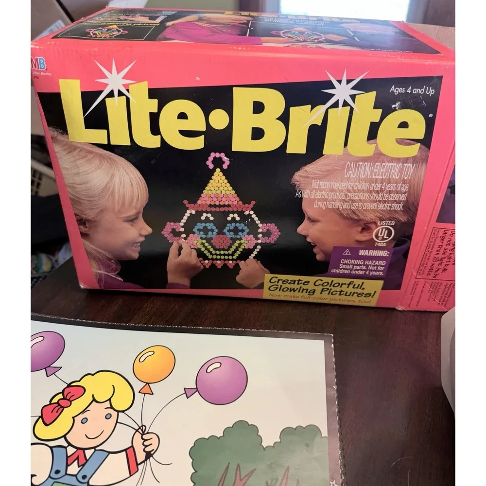 Vintage Milton Bradley Lite Brite Light Bright 1993 Original Box Pegs patterns